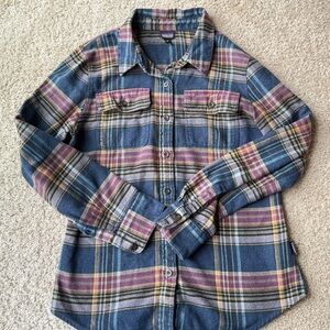 Patagonia Plaid Flannel Button Up Size XS